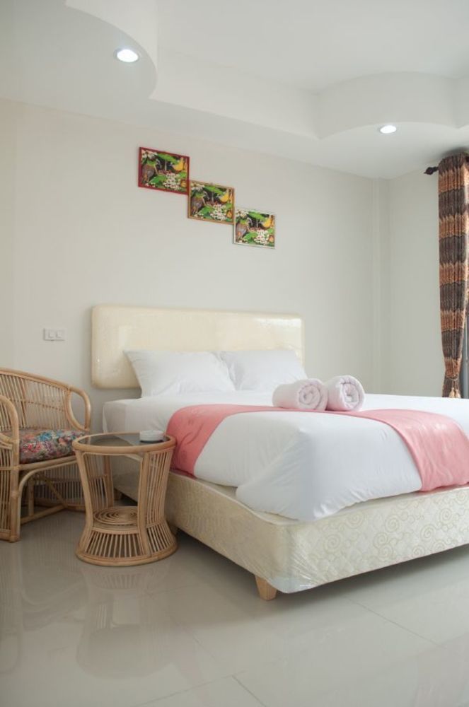 Sabai Sabai House Pattaya Motel Buitenkant foto